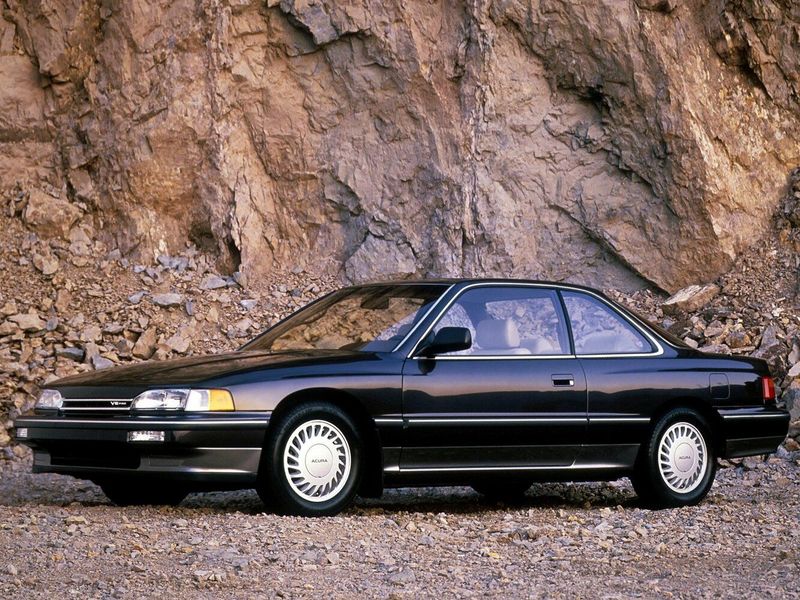 Acura Legend I, Купе — вид спереди справа
