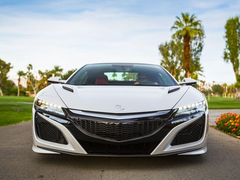 Acura NSX II, Купе — вид спереди