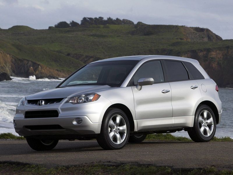 Acura RDX I, Внедорожник 5 дв. — вид спереди справа