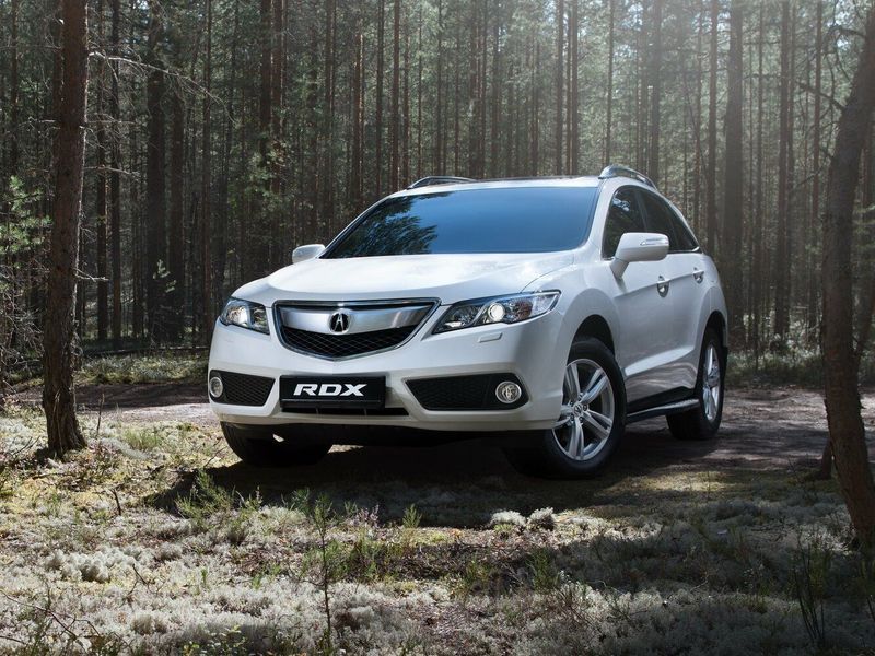 Acura RDX II, Внедорожник 5 дв. — вид спереди справа