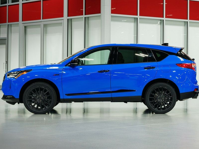 Acura RDX III Рестайлинг, Внедорожник 5 дв. — вид справа