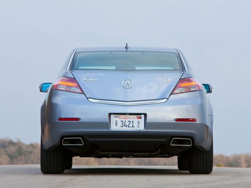 Acura TL فيس ليفت IV، سيدان — منظر خلفي