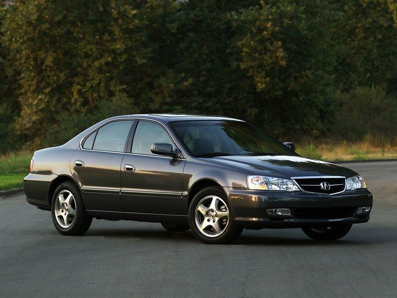 Acura TL فيس ليفت الثاني، سيدان — منظر أمامي أيمن