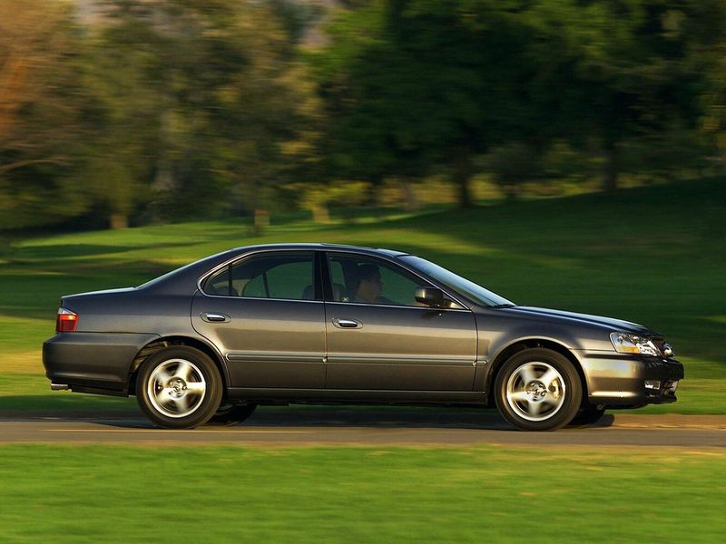 Acura TL فيس ليفت الثاني، سيدان — منظر من الجانب الأيسر