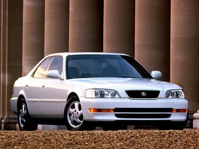 Acura TL I، سيدان — منظر أمامي أيسر