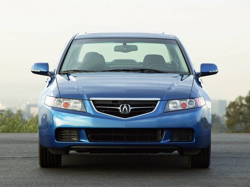 Acura TSX I، سيدان — منظر أمامي
