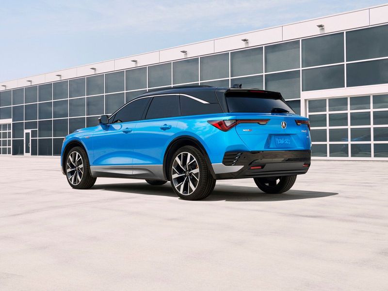 Acura ZDX II, Внедорожник 5 дв. — вид сзади в три четверти