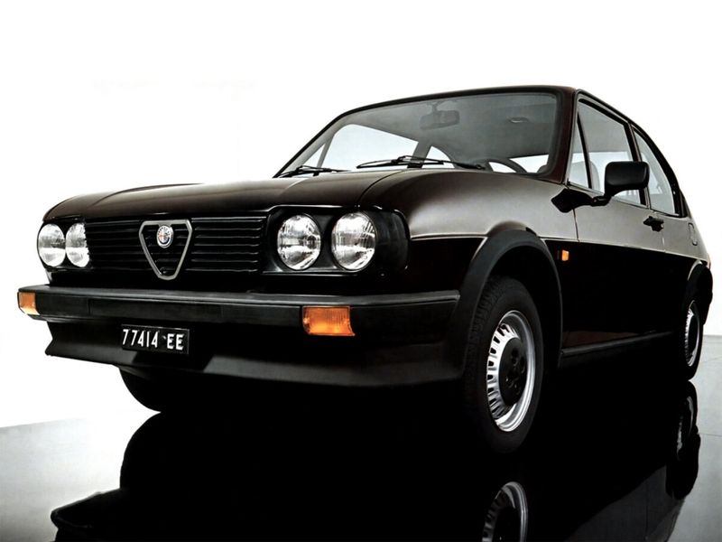 Alfa Romeo Alfasud I تجميل الوجه 2، فاستباك TI — منظر أمامي