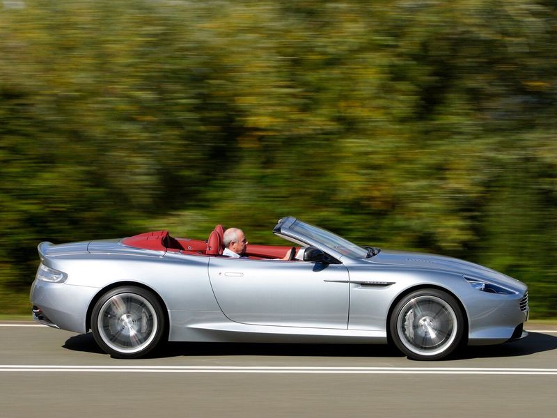 Aston Martin DB9 أنا فيس ليفت 2، قابلة للتحويل Volante — منظر من الجانب الأيسر