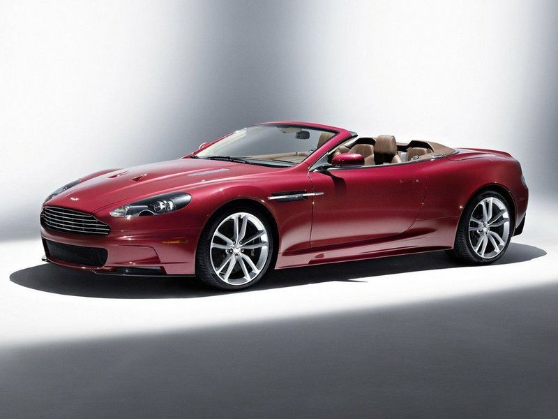Aston Martin DBS ثانياً، قابلة للتحويل Volante — منظر أمامي أيمن