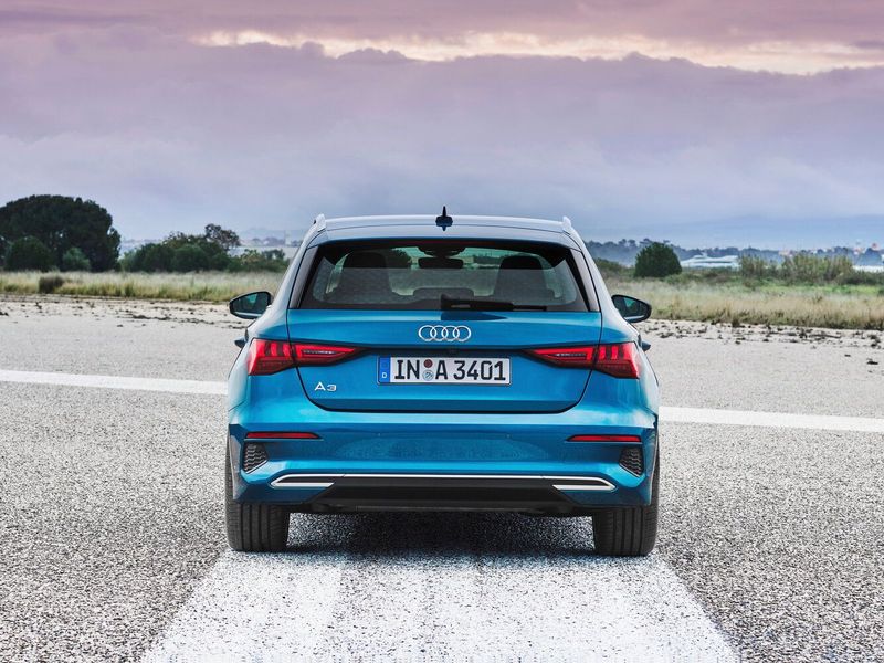 Audi A3 IV (8Y)، هاتشباك 5 أبواب Sportback — منظر خلفي