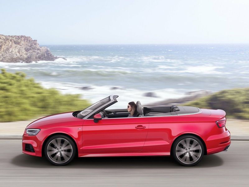 Audi A3 فيس ليفت III (8 فولت)، قابلة للتحويل — منظر من الجانب الأيسر