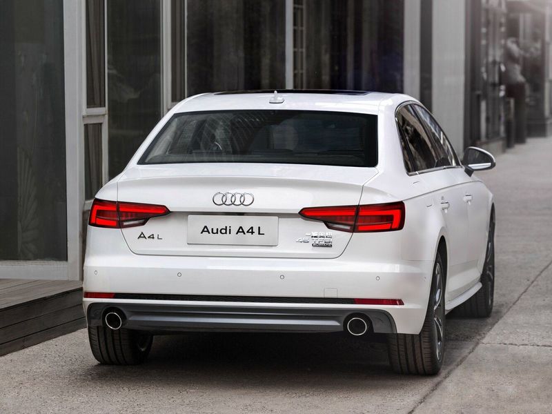 Audi A4 V (B9)، سيدان Long — منظر خلفي