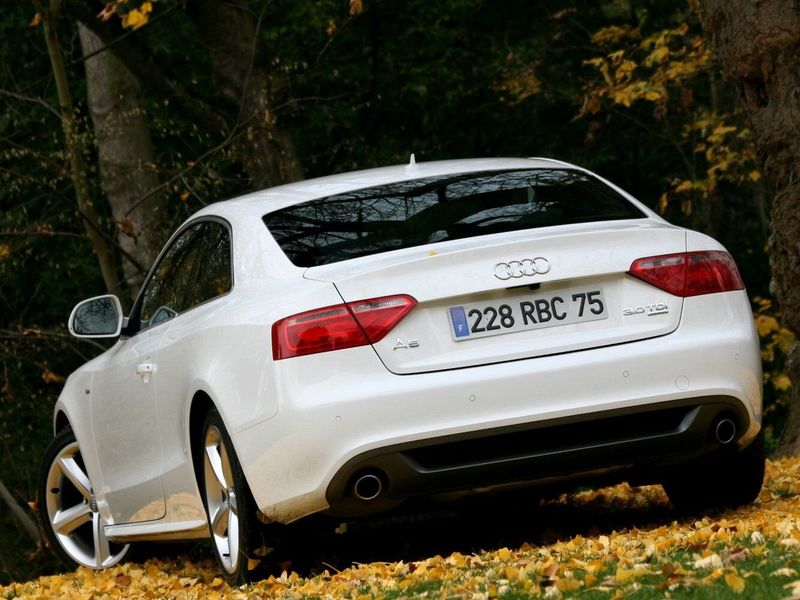 Audi A5 I (8T)، كوبيه — منظر خلفي أيسر