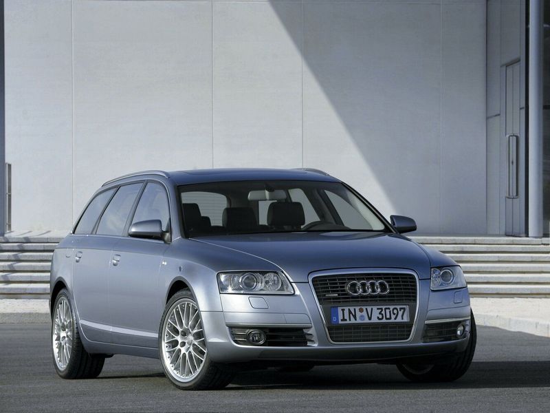 Audi A6 III (C6), Универсал 5 дв. — вид спереди слева