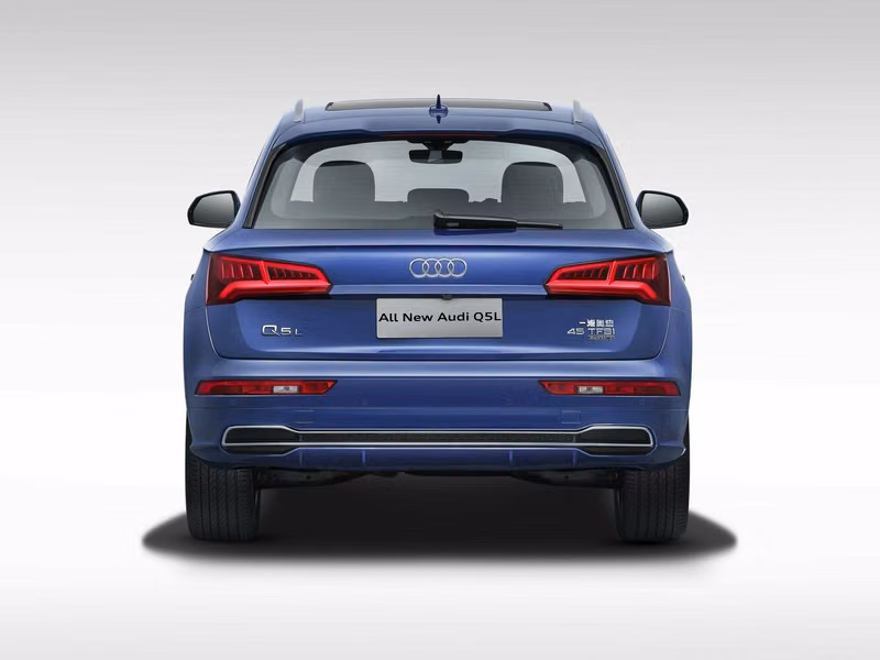Audi Q5 II (FY), Внедорожник 5 дв. L — вид сзади