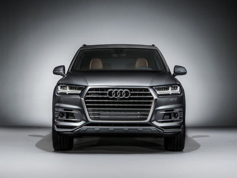 Audi Q7 II (4M)، دفع رباعي 5 أبواب — منظر أمامي