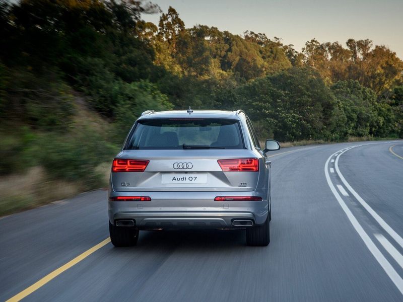 Audi Q7 II (4M)، دفع رباعي 5 أبواب — منظر خلفي
