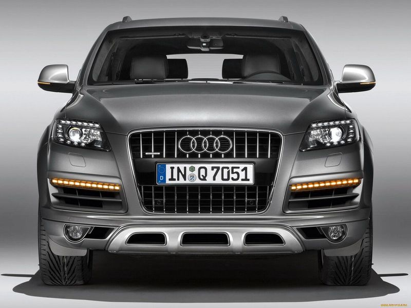 Audi Q7 I (4L) Рестайлинг, Внедорожник 5 дв. — вид спереди