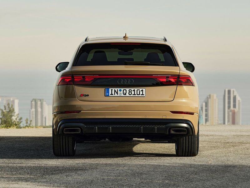 Audi Q8 I (4M) فيس ليفت (4M)، دفع رباعي 5 أبواب — منظر خلفي