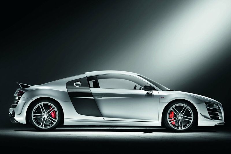 Audi R8 I (الطراز 42)، كوبيه GT — منظر من الجانب الأيسر