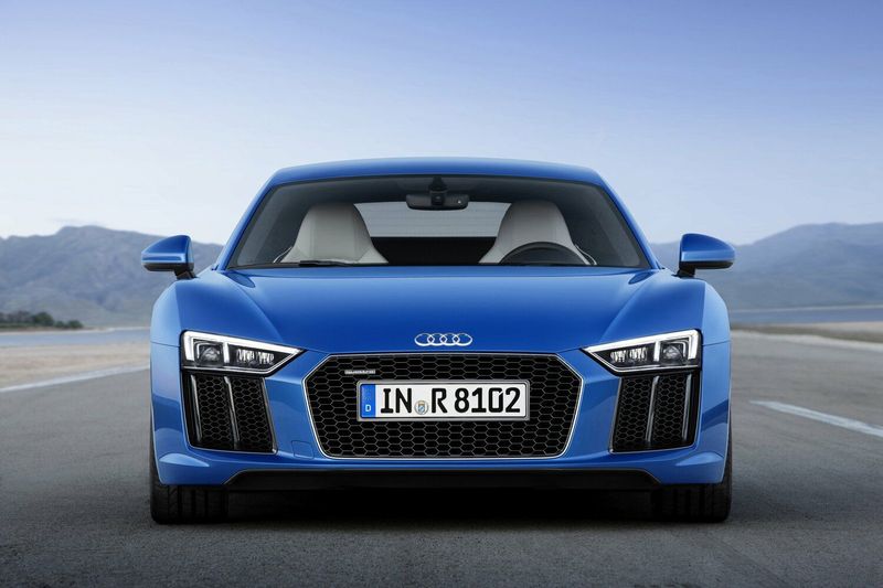 Audi R8 II (4S)، كوبيه — منظر أمامي
