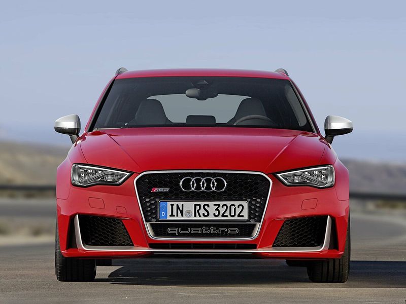 Audi RS 3 II (8V), Хэтчбек 5 дв. Sportback — вид спереди