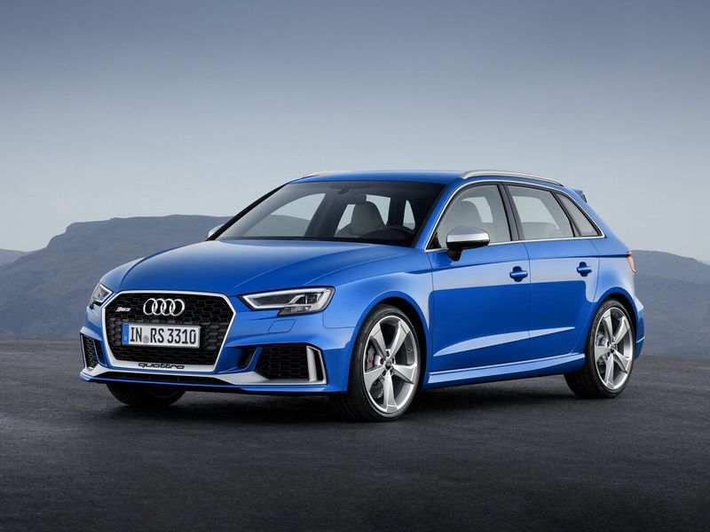 Audi RS 3 II (8V) Рестайлинг, Хэтчбек 5 дв. Sportback — вид спереди справа