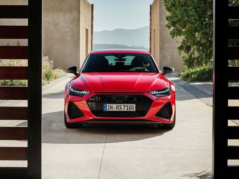 Audi RS 7 II (4K), Лифтбэк — вид спереди