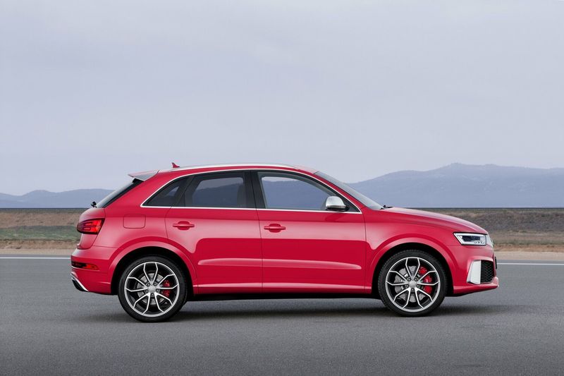 Audi RS Q3 I (8U) Рестайлинг, Внедорожник 5 дв. — вид слева
