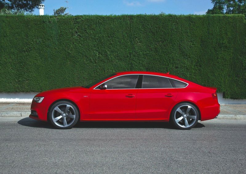 Audi S5 I (8T) فيس ليفت I (8T)، ليفتباك — منظر من الجانب الأيسر