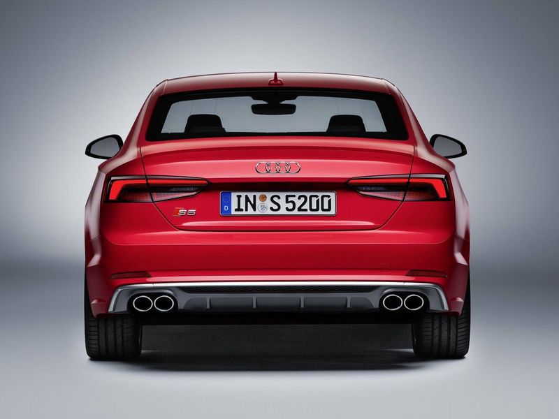 Audi S5 II (F5), Купе — вид сзади