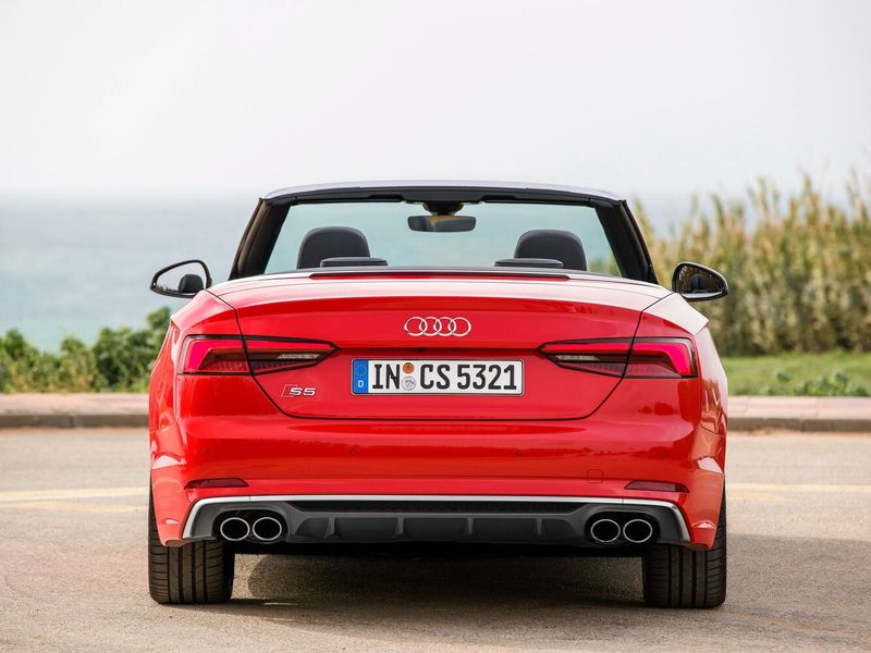 Audi S5 II (F5), Кабриолет — вид сзади