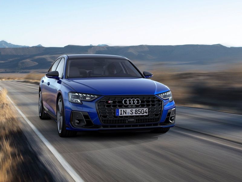 Audi S8 عملية فيس ليفت IV (D5)، سيدان — منظر أمامي