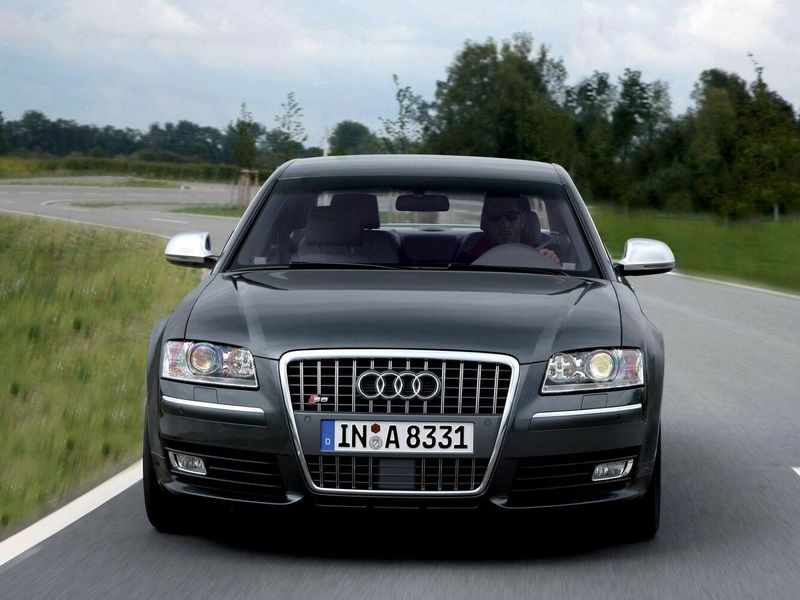 Audi S8 فيس ليفت II (D3) II (D3)، سيدان — منظر أمامي