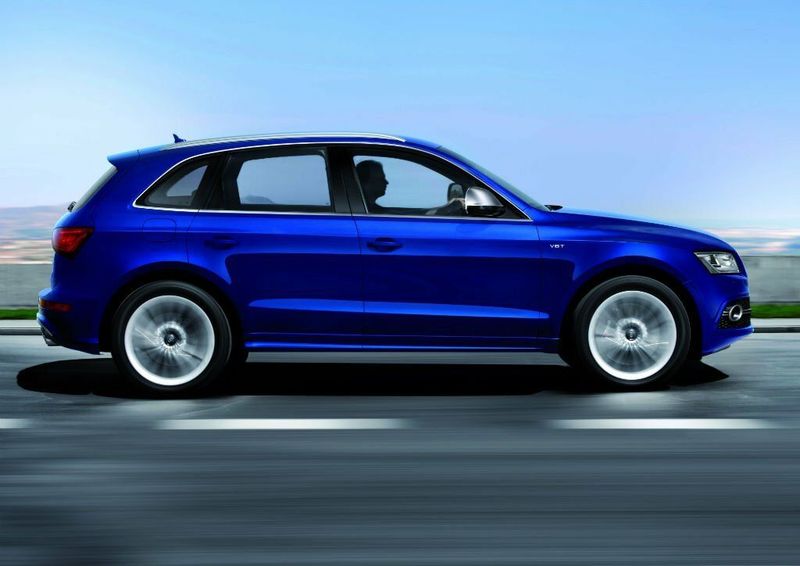 Audi SQ5 I (8R)، دفع رباعي 5 أبواب — منظر من الجانب الأيسر