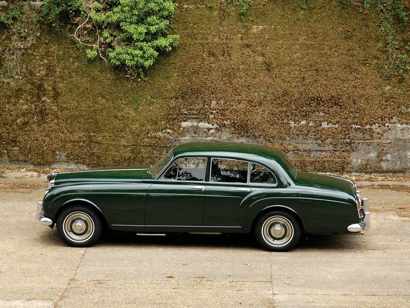 Bentley S II, Седан — вид слева