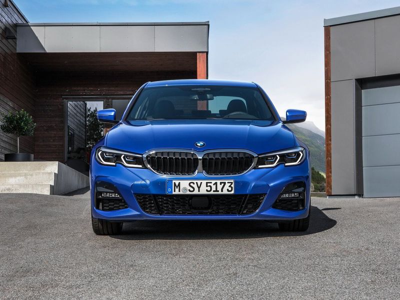 BMW 3 Series سابعاً (G2x)، سيدان — منظر أمامي