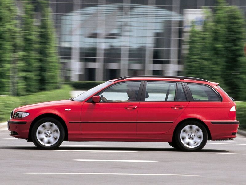 BMW 3 Series IV (E46) Рестайлинг, Универсал 5 дв. — вид слева