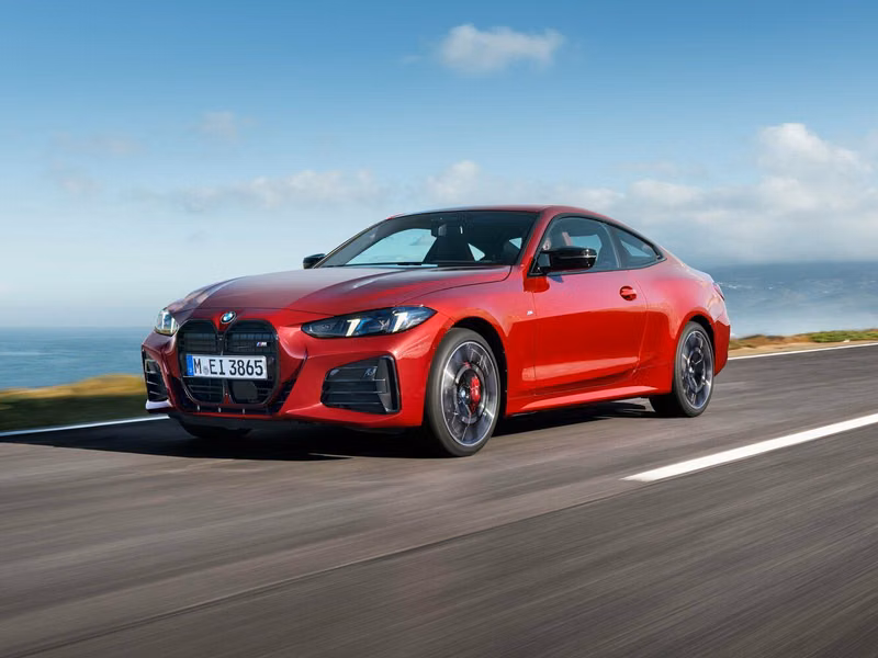 BMW 4 Series G22، G23، G26 فيس ليفت G22، G23، G26، كوبيه — منظر أمامي بزاوية ثلاثة أرباع