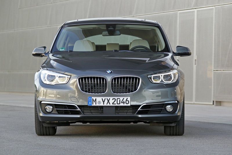 BMW 5 Series عملية فيس ليفت VI (F10/F11/F07)، ليفتباك Gran Turismo — منظر أمامي