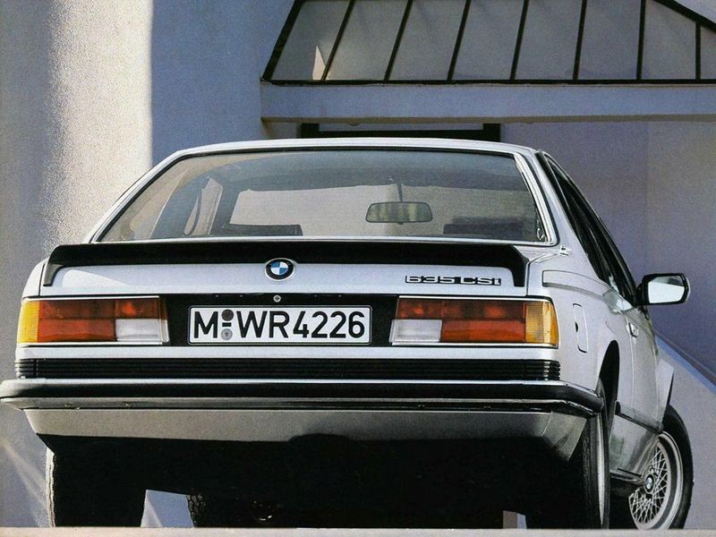 BMW 6 Series I (E24)، كوبيه — منظر خلفي أيمن
