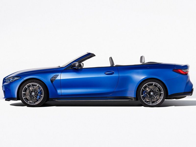 BMW M4 G82/G83، قابلة للتحويل — منظر من الجانب الأيسر