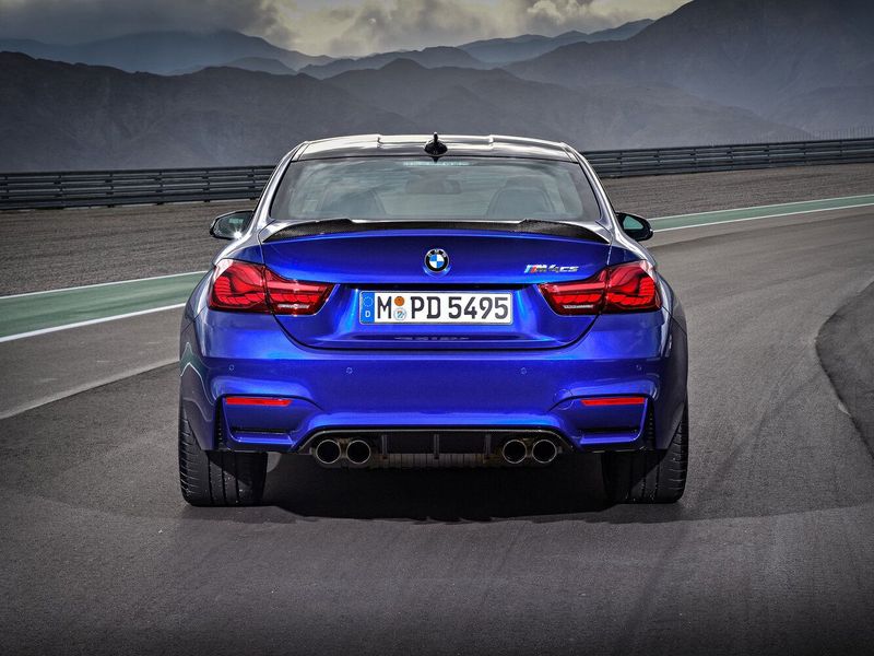 BMW M4 عملية فيس ليفت F82/F83، كوبيه — منظر خلفي