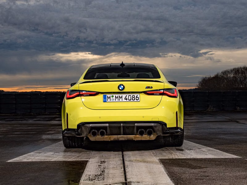 BMW M4 G82/G83، كوبيه — منظر خلفي
