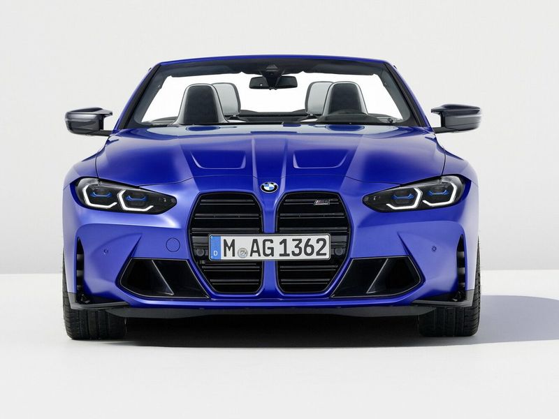 BMW M4 G82/G83، قابلة للتحويل — منظر أمامي