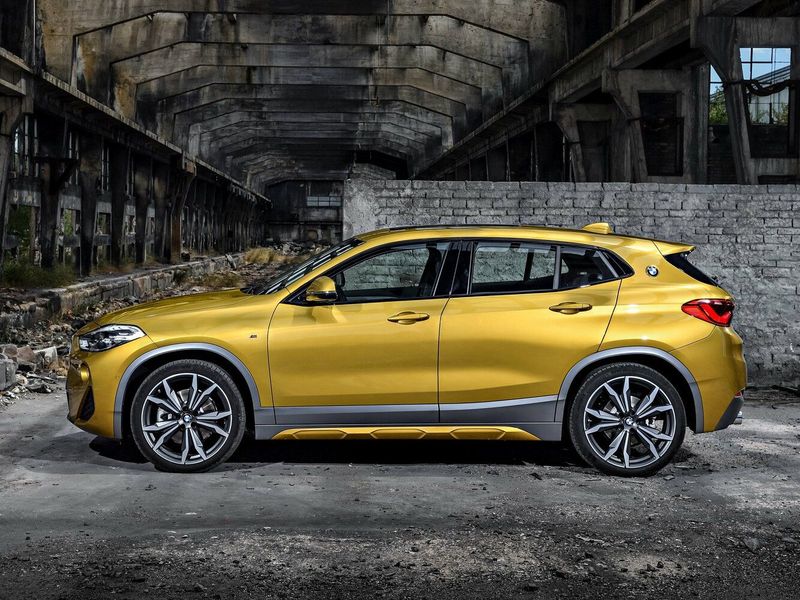 BMW X2 I (F39), Внедорожник 5 дв. — вид слева
