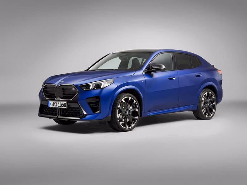 BMW X2 II (U10), Внедорожник 5 дв. — вид спереди в три четверти