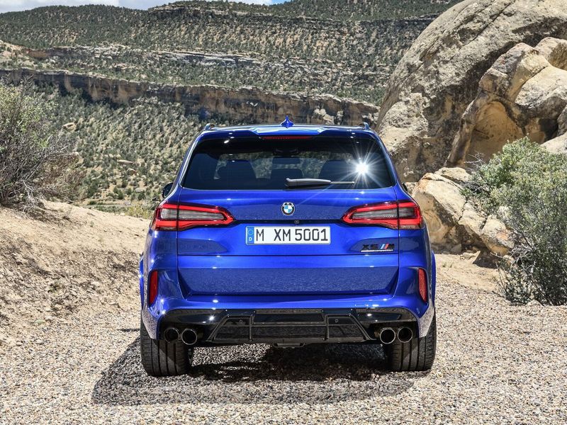 BMW X5 M III (F95)، دفع رباعي 5 أبواب — منظر خلفي