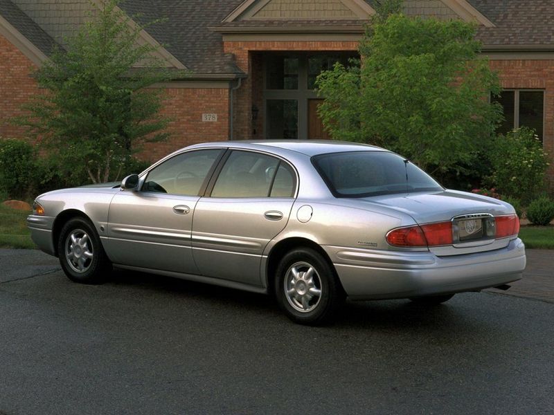 Buick LeSabre ثامناً، سيدان — منظر خلفي أيسر